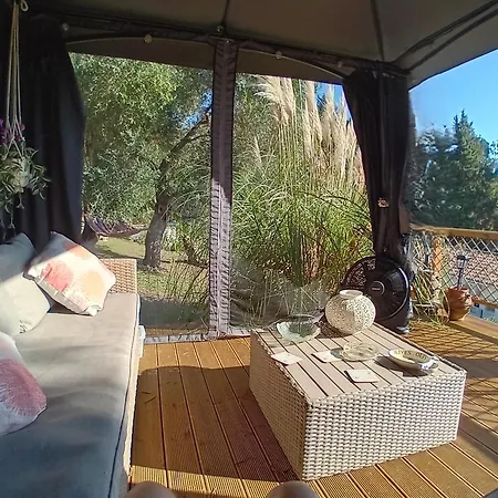 شقة Spiti Melianou